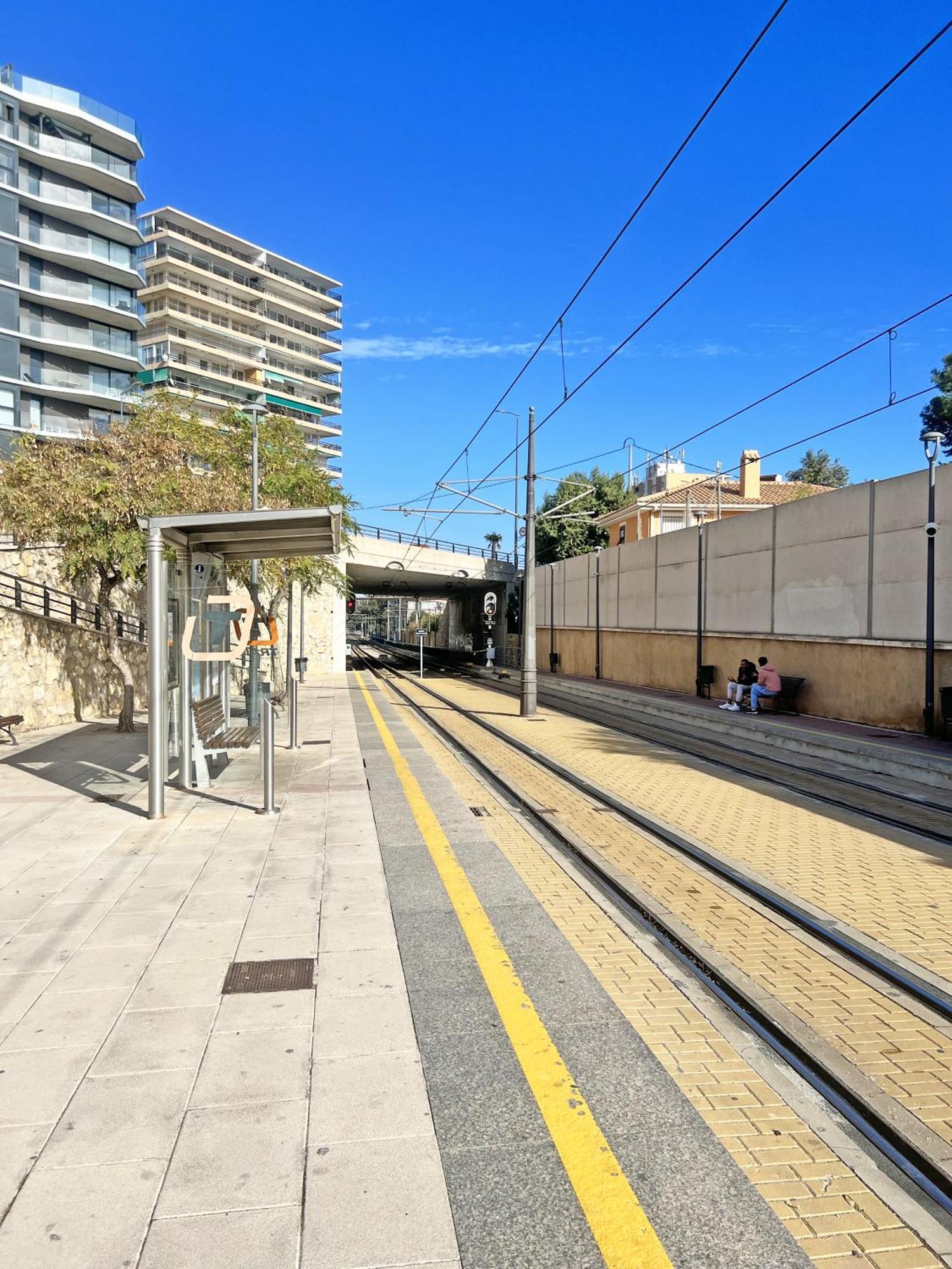 A 100 Metros De La Playa. Parking Gratuito Privado Apartment Alicante Exterior photo