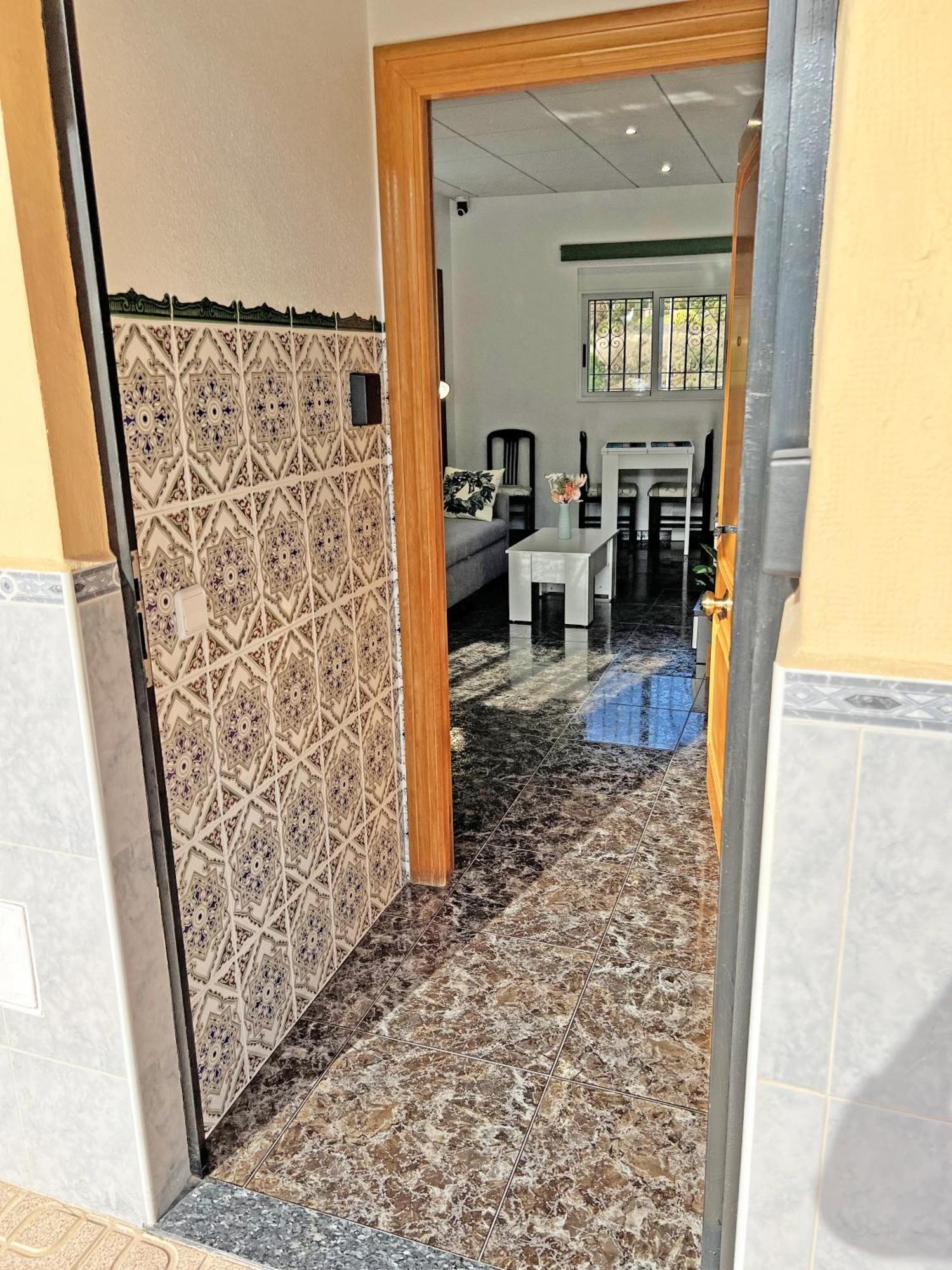 A 100 Metros De La Playa. Parking Gratuito Privado Apartment Alicante Exterior photo